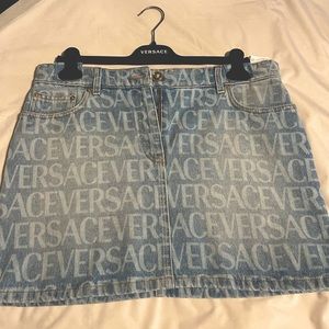 Versace logo mini denim skirt